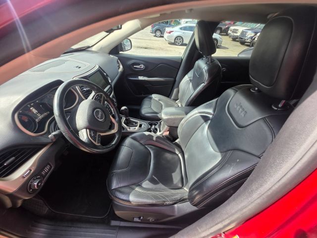Used 2017 Jeep Cherokee Limited FWD image 12