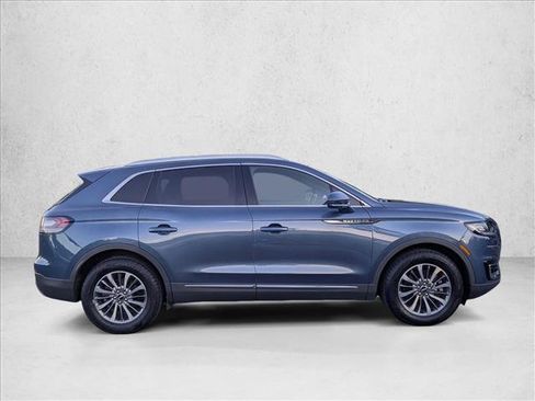 Used 2019 Lincoln Nautilus Select image 4