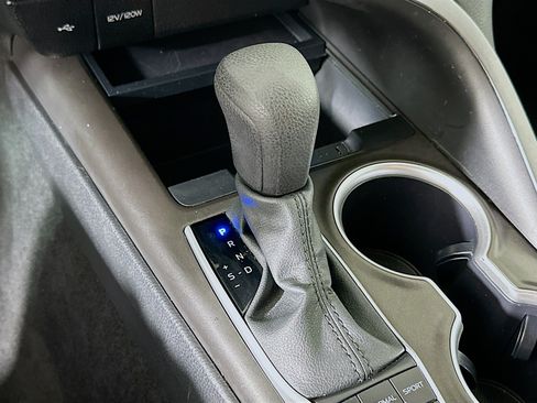 Used 2024 Toyota Camry LE FWD image 22