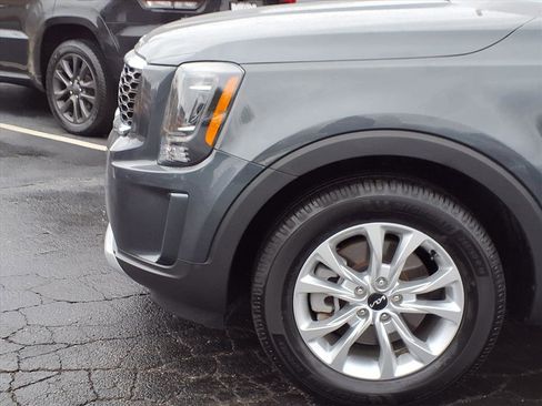 Used 2022 Kia Telluride LX image 18