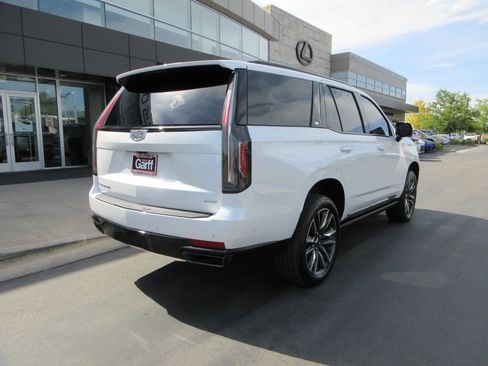 Used 2024 Cadillac Escalade Sport w/ Touring Package AWD/4WD image 10