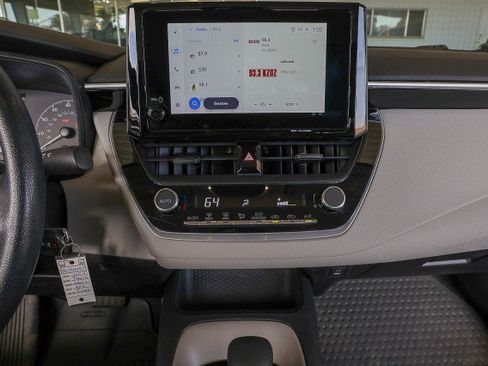 Used 2024 Toyota Corolla LE FWD image 13