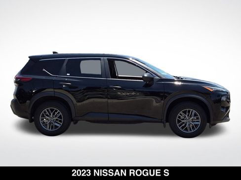 Used 2023 Nissan Rogue S FWD image 6