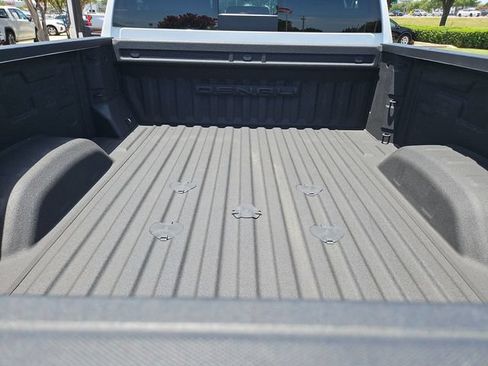 Used 2024 GMC Sierra 2500 Denali w/ Denali Reserve Package AWD/4WD image 24