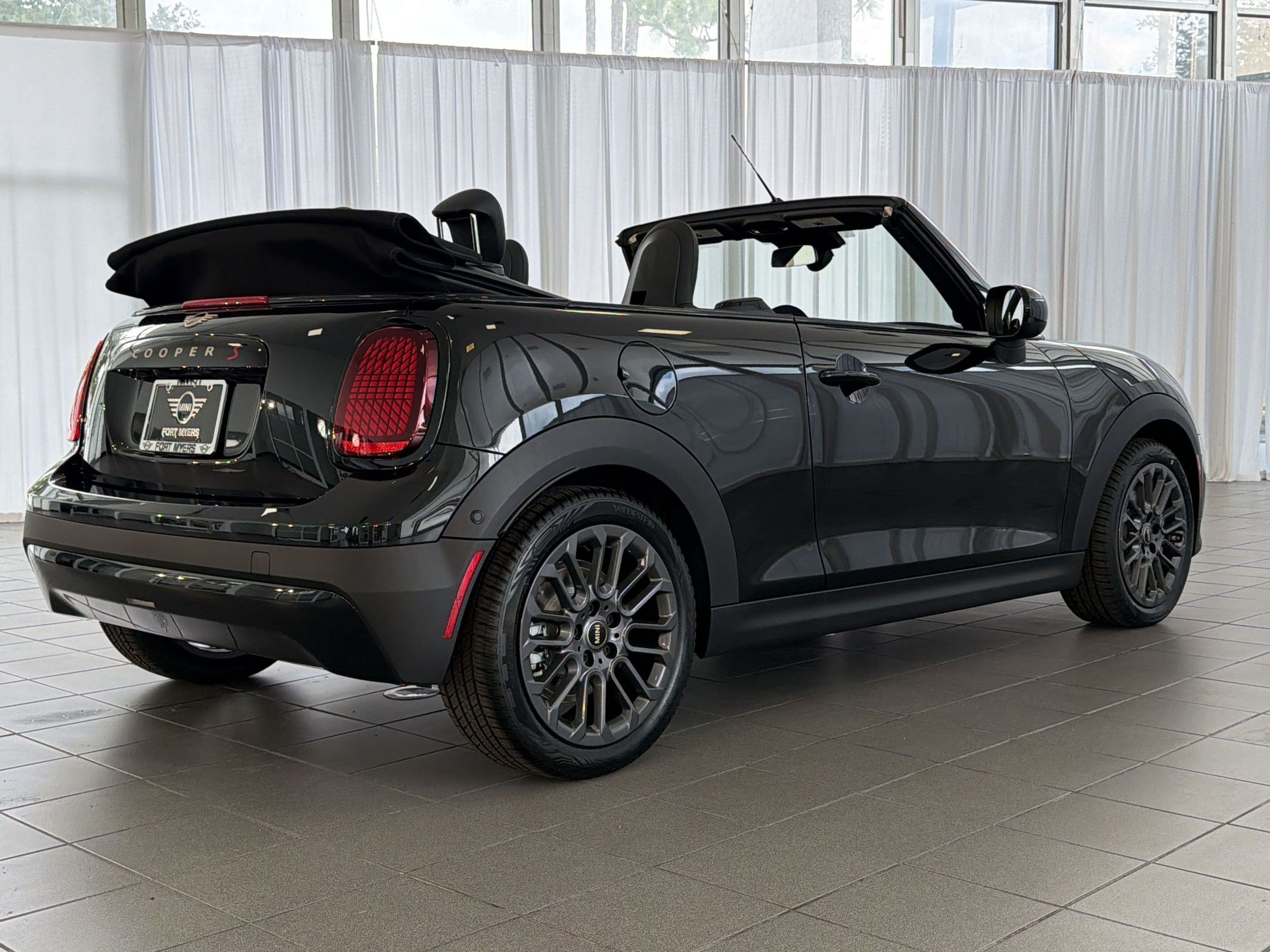 New 2026 MINI Cooper S FWD image 9