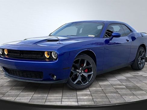 Certified 2020 Dodge Challenger SXT w/ Blacktop Package image 13