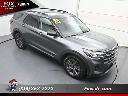 Used 2025 Ford Explorer Active w/ Active Comfort Package AWD/4WD image 30
