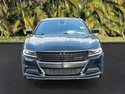 Used 2023 Dodge Charger SXT image 2
