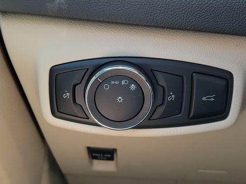 Used 2018 Lincoln MKC Reserve AWD/4WD image 25