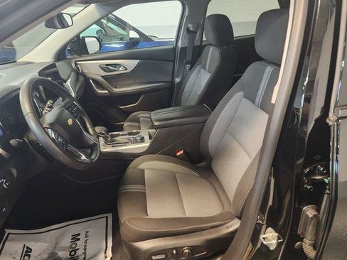 Used 2025 Chevrolet Blazer LT AWD/4WD image 21