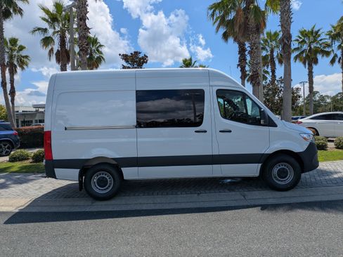 New 2025 Mercedes-Benz Sprinter 2500 image 4