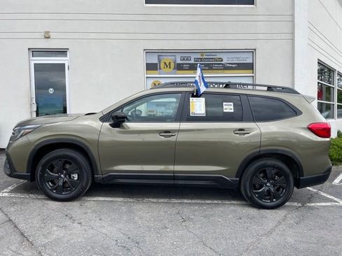 Used 2026 Subaru Ascent Premium AWD/4WD image 2