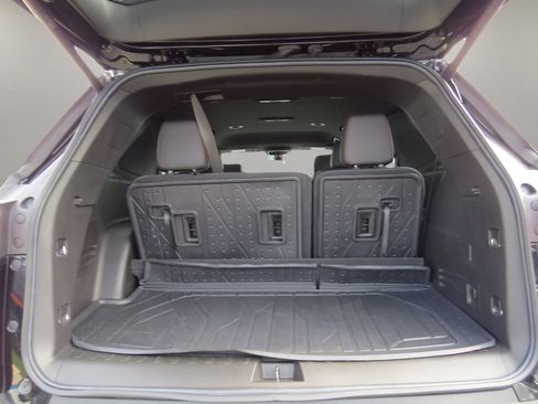 Certified 2023 Chevrolet Traverse RS FWD image 13