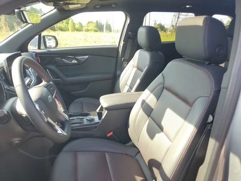 Certified 2025 Chevrolet Blazer RS w/ Driver Confidence II Package AWD/4WD image 18