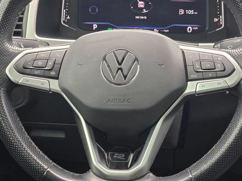 Used 2020 Volkswagen Atlas Cross Sport SEL R-Line AWD/4WD image 18