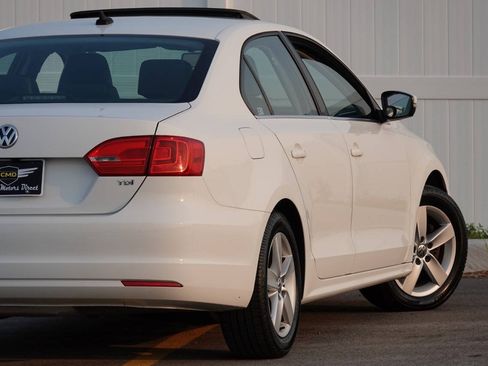 Used 2014 Volkswagen Jetta TDI FWD image 25