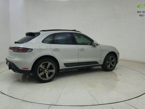 Used 2024 Porsche Macan AWD/4WD image 69