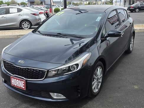 Used 2017 Kia Forte LX w/ Option Group 020 FWD image 1