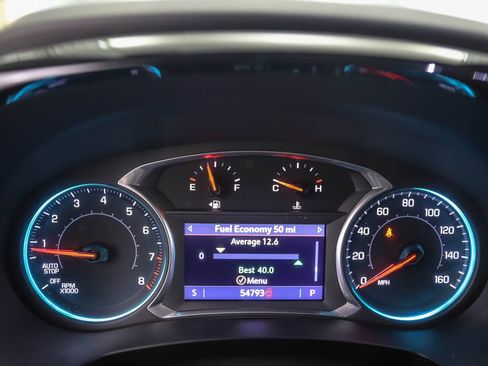 Used 2021 Chevrolet Traverse LT image 14