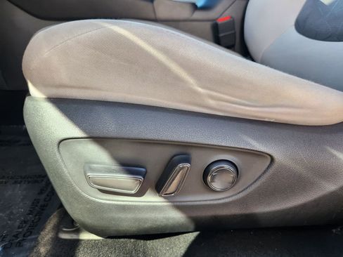 Used 2023 Toyota RAV4 XLE image 7