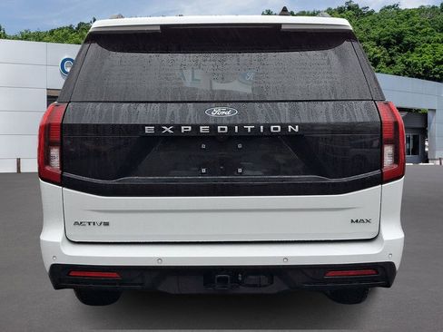 Used 2025 Ford Expedition Max Active RWD image 5
