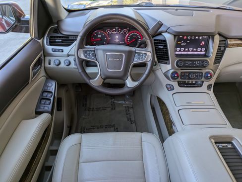 Used 2016 GMC Yukon Denali w/ Open Road Package image 11