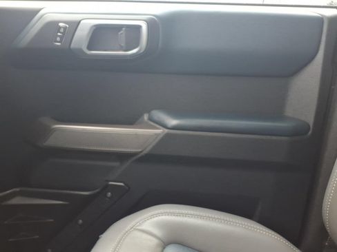 Used 2023 Ford Bronco Outer Banks AWD/4WD image 19