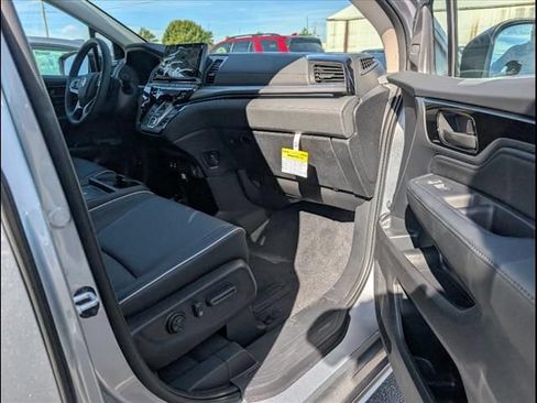 Certified 2026 Honda Odyssey Touring image 25