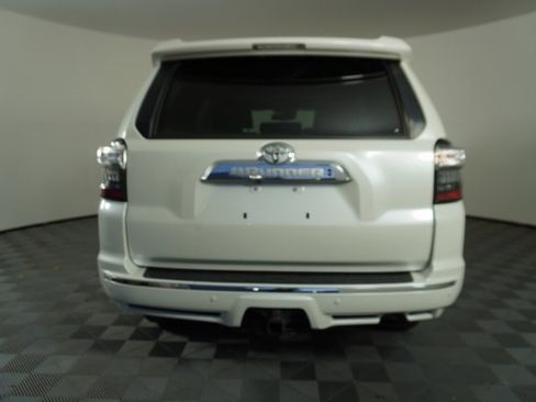 Used 2021 Toyota 4Runner Limited image 7