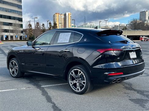 Used 2021 Maserati Levante GranSport image 3