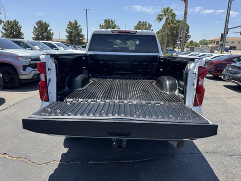 Used 2024 Chevrolet Silverado 2500 LT AWD/4WD image 12