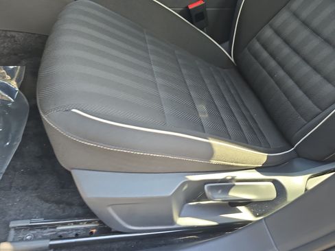 Certified 2024 Volkswagen Jetta Sport FWD image 28
