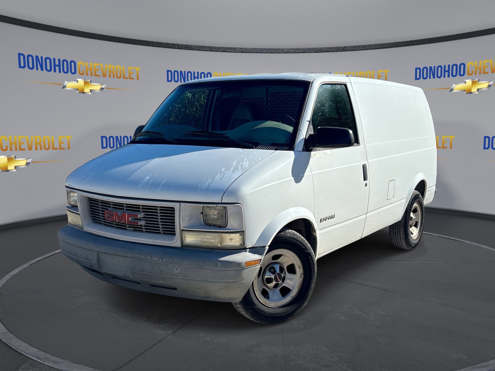 Used 2001 GMC Safari RWD image 4