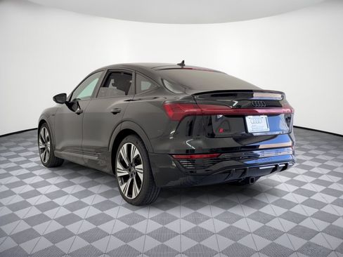 Used 2024 Audi Q8 e-tron Prestige AWD/4WD image 3