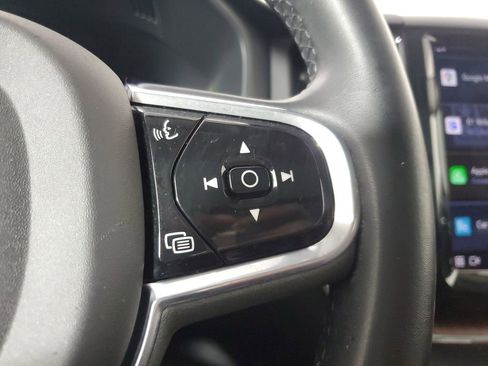 Certified 2023 Volvo XC60 B5 Plus w/ Climate Package image 28