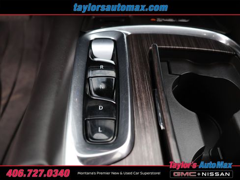 Used 2023 Buick Enclave Avenir w/ Avenir Technology Package AWD/4WD image 24