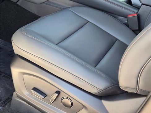 New 2026 Ford Explorer Active w/ Active Comfort Package image 4