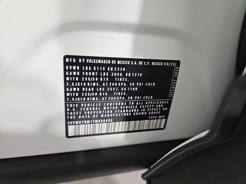 New 2026 Volkswagen Tiguan SE AWD/4WD image 28