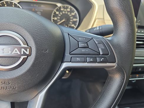 Certified 2025 Nissan Altima 2.5 SV FWD image 17
