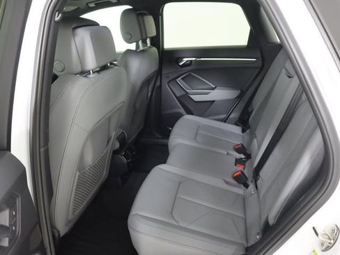 Certified 2025 Audi Q3 2.0T Premium w/ Convenience Package image 15