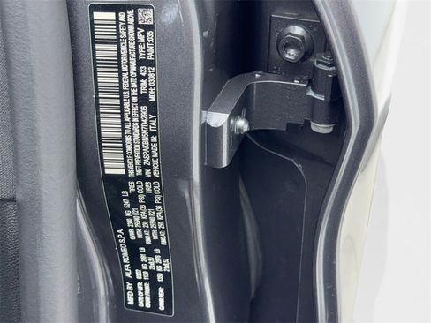 Used 2022 Alfa Romeo Stelvio Veloce image 58