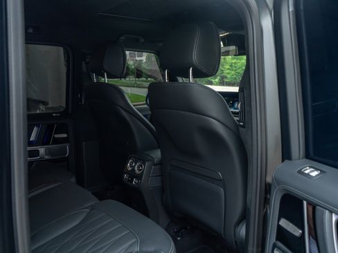 Used 2023 Mercedes-Benz G 550 image 34