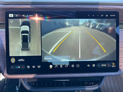 Used 2022 Rivian R1T Launch Edition image 35