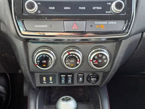 Used 2023 Mitsubishi Outlander Sport SE AWD/4WD image 25
