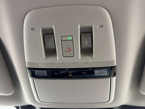 Used 2025 Nissan Murano Platinum image 38