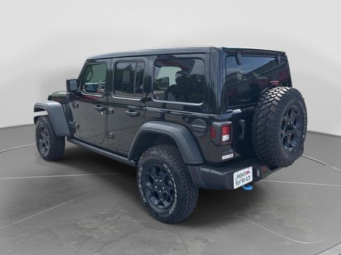 Used 2023 Jeep Wrangler Unlimited w/ Sun & Screen Package AWD/4WD image 9