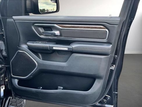 Used 2019 RAM 1500 Laramie AWD/4WD image 28