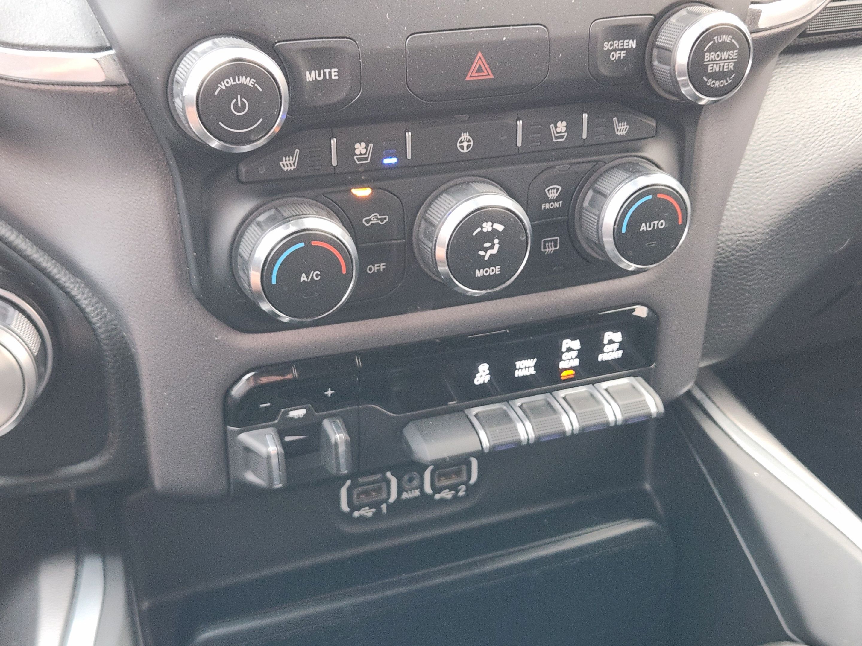Used 2022 RAM 1500 Laramie w/ Sport Appearance Package RWD image 13
