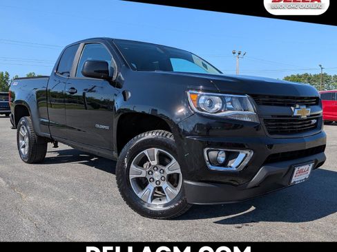 Used 2018 Chevrolet Colorado Z71 AWD/4WD image 1
