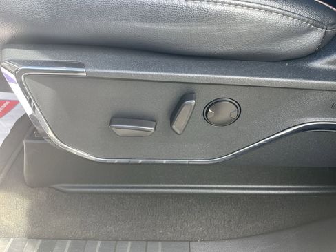 Used 2024 Ford F250 Lariat image 28